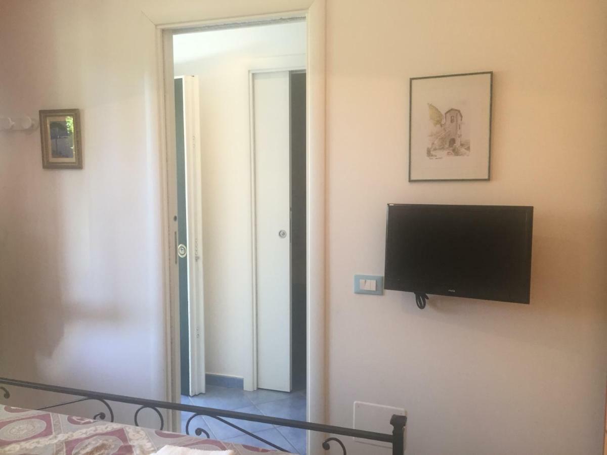 Villa Azzurra Borgo Montenero エクステリア 写真