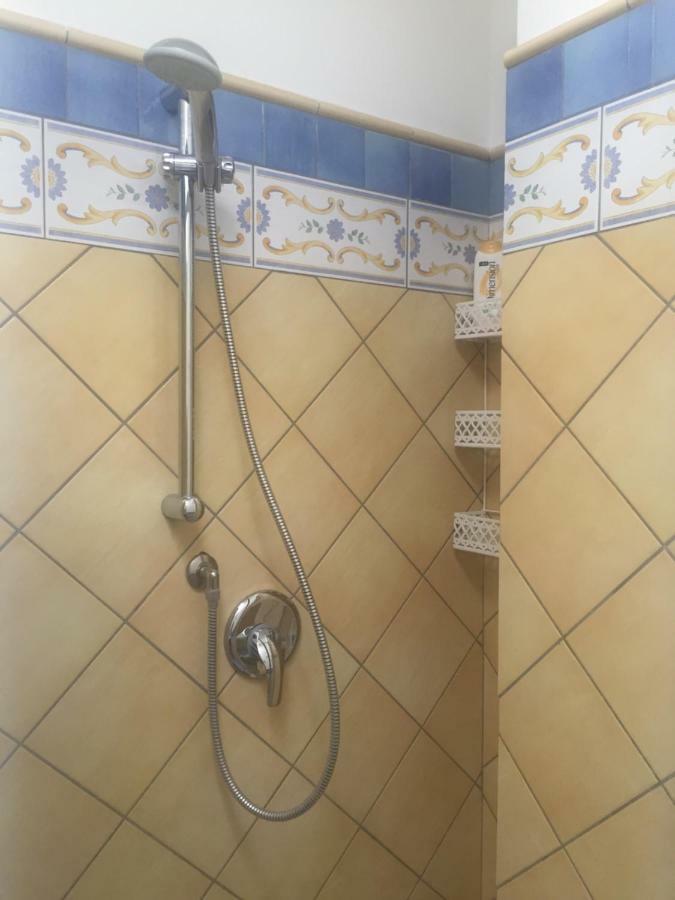 Villa Azzurra Borgo Montenero エクステリア 写真